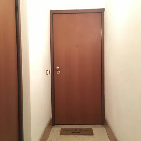 因乔伊公寓
